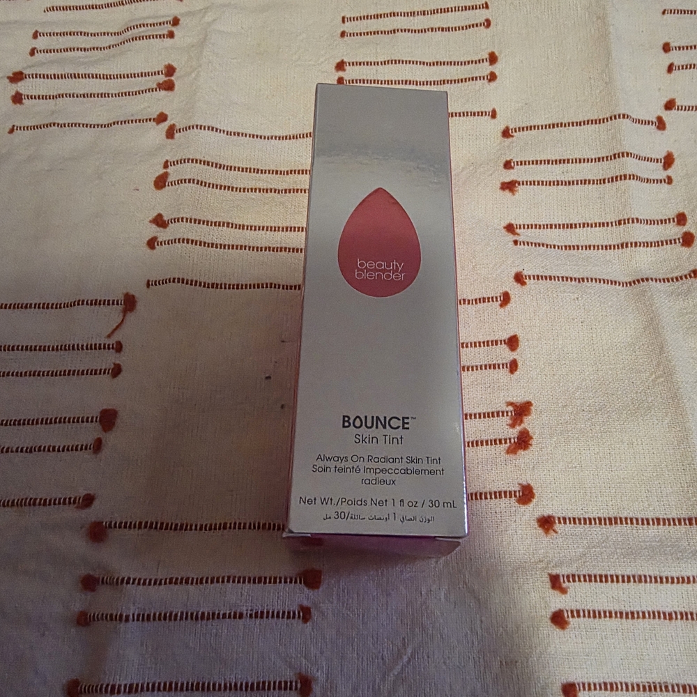 5/$25 Beautyblender Bounce Skin Tint
